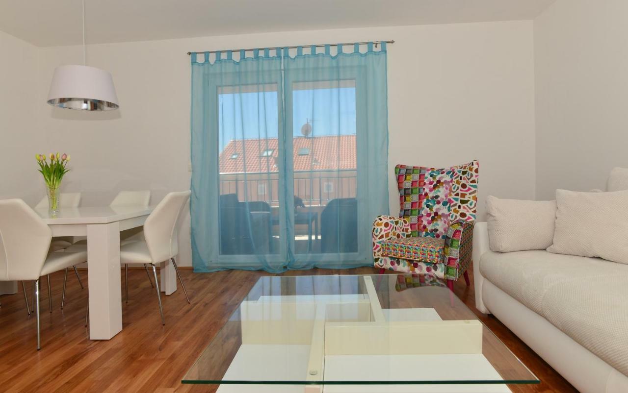 Apartman Dominik Makarska Exterior foto